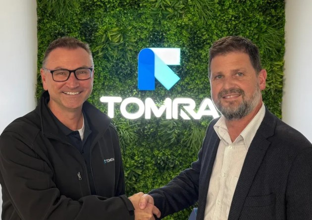 AC Foods has conducted a multi-million-dollar upgrade, in partnership with Tomra Foods, to its Legacy Packing Australia facility in Cobram, Victoria. Pictured is Tomra Food APAC CEO, Paul Slupecki, with AC Foods Australia general manager, Brett Jackson.
Source: Legacy Packing