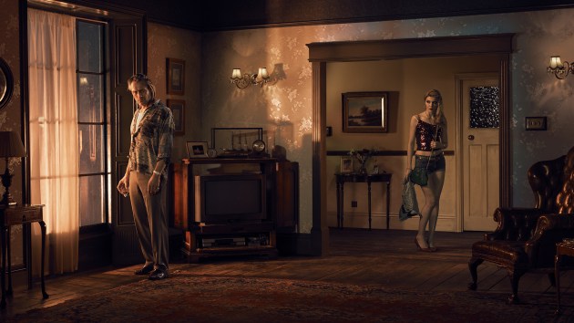 &copy; Nicky Hamilton. The waiting.