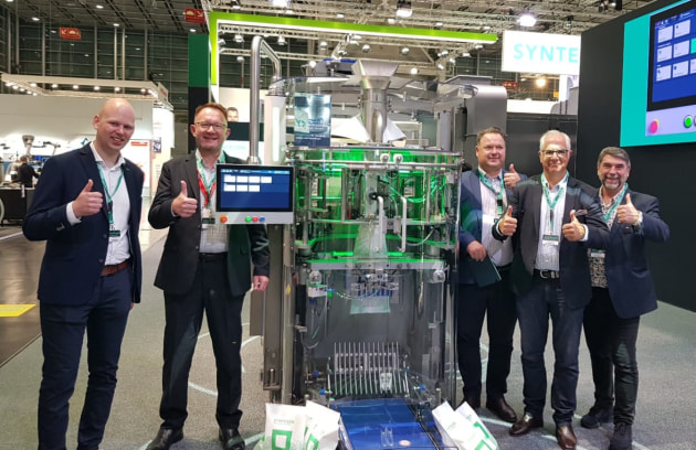 Landmark innovation: The Nupac team with Syntegon&rsquo;s newly launched SVX VFFS machine.