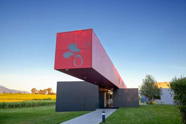 Paragon Wine Estates, part of Endeavour Group, has acquired Oakridge Wines as the group looks to bolster its portfolio before the demerger later this year.