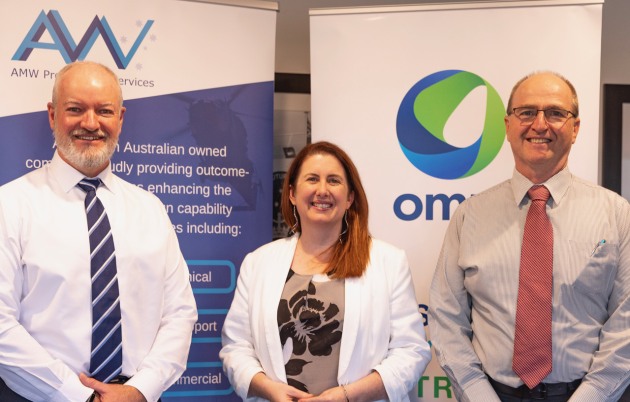 The contract signing between OMNI and AMW. Pictured left to right: Jon Hawkins, Omni CEO; Sonya Hogan, AMW General Manager; Tony Wright, AMW Managing Director. (Supplied)