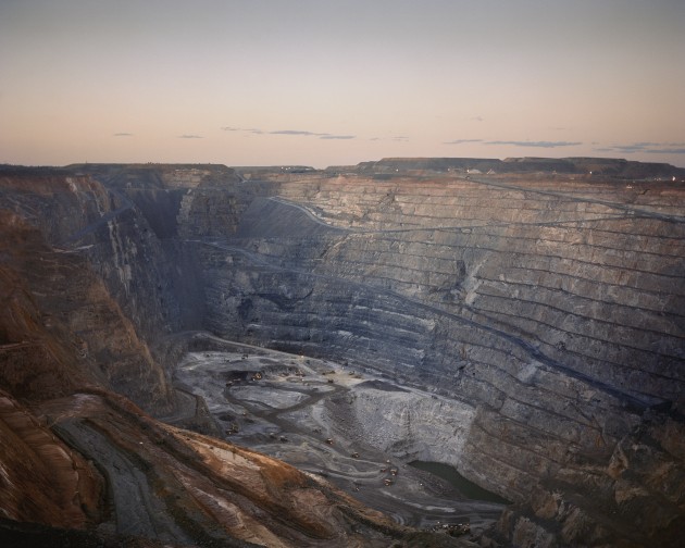 Adam Ferguson, The Fimiston Open Pit gold mine, a KCMG mine colloquially known as the Super Pit, Wangkatha Country, Kalgoorlie, Western Australia, 2017, from the series 'Big Sky', 2024. Courtesy the artist.