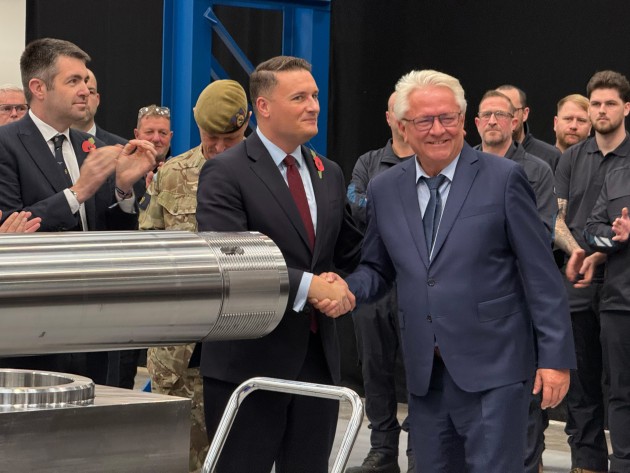 Rheinmetall has opened the new &lsquo;UK Gun Hall&rsquo; in Telford in the presence of the British Defence Secretary, Wes Streeting, thereby marking the return of independent production of large-calibre weapons to the UK.

Credit: Rheinmetall