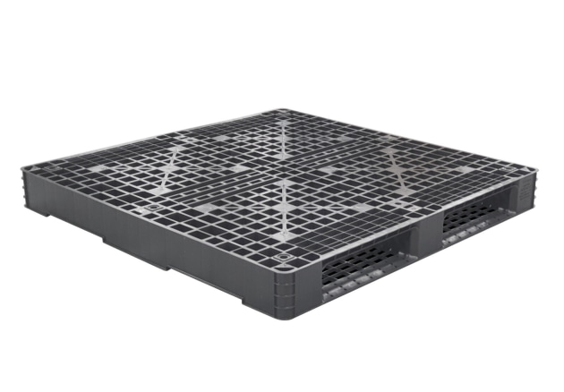 Foodpro 2023 was the ideal opportunity for plastic pallet specialist Ozkor to unveil its latest equipment to bring plastic pallets into price parity with wooden ones. National marketing manager for Ozkor, Alan Morgan, writes.
