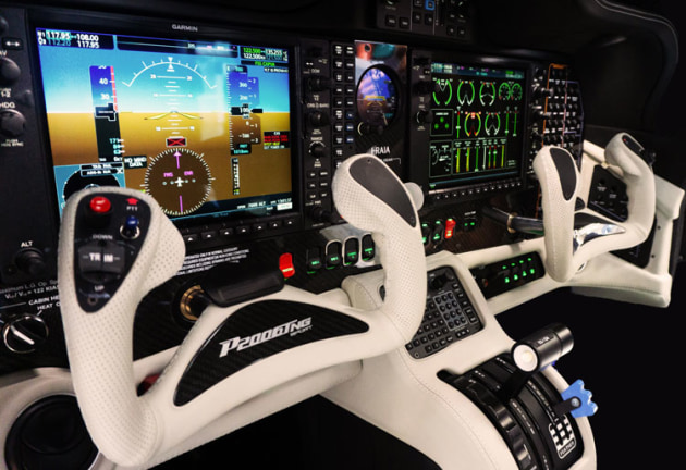 Tecnam's Sport version of the P2006T NG showing the new centre console. (Tecnam)
