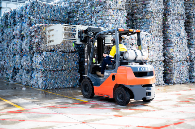 The launch of a $45 million PET recycling plant in Albury-Wodonga will increase the amount of locally sourced and recycled PET by two thirds, with roughly one billion PET beverage bottles being recycled every year. The project is the work of Circular Plastics Australia, a JV between beverage competitors Asahi Beverages and Coca-Cola Europacific Partners (CCEP), Pact Group, and Cleanaway Waste Management. (Image source: Pact Group)