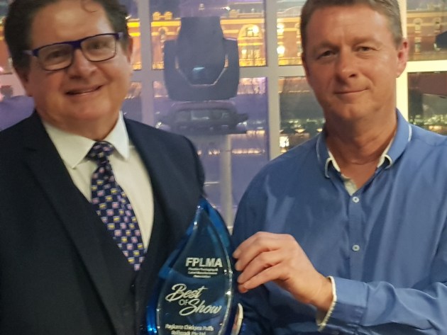 Phillip Rolls, RollsPack (left) with Vince Sedunary, DIC.