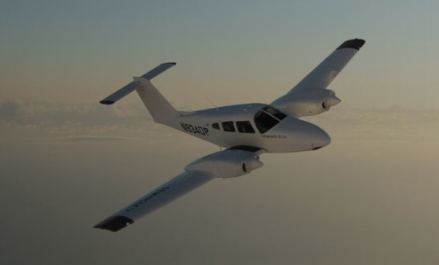 Piper's Seminole DX will be fitted with twin 180-hp Deltahawk diesel engines.(Piper Aircraft)