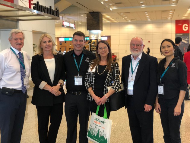 Pierre Pienaar, WPO; Lindy Hughson, PKN; Mark Kelton, AIP; Sharon Amos, PKN; Ralph Moyle, AIP; Noi Asean Moyle, AIP.