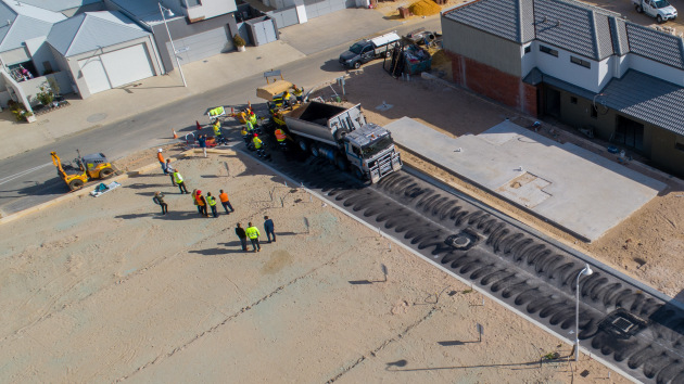 Cecilia and Skerne Lanes in Port Coogee, WA, have been sealed with recycled Reconophalt.