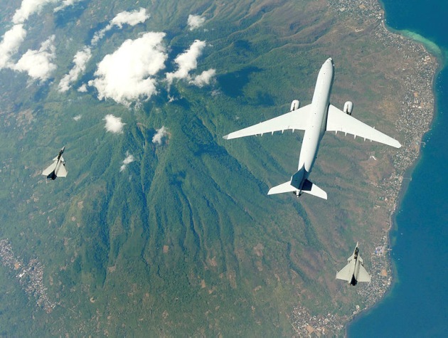 French Dassault Rafales fly in formation with a No. 33 Squadron KC-30A Multi Role Tanker Transport aircraft en route to Australia to participate in Ex Pitch Black 2018.
Defence