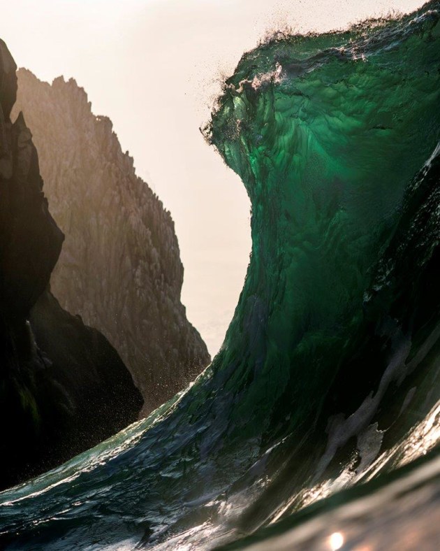 &copy; Ray Collins. Mountains. Swimming on the line between order and chaos, Mexico.