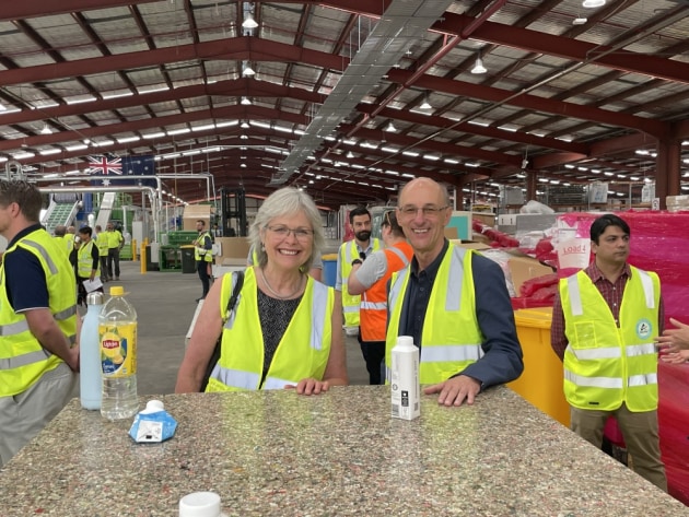 Rebecca Gilling, CEO Planet Ark (left), with former CEO Paul Klymenko.