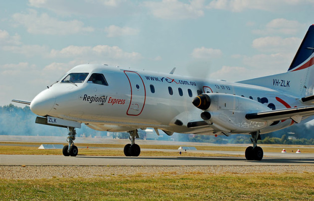 A REX SAAB 340 taxying at Albury. (Steve Hitchen)