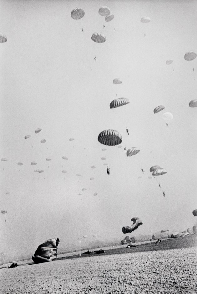 Photo: Robert Capa / Magnum