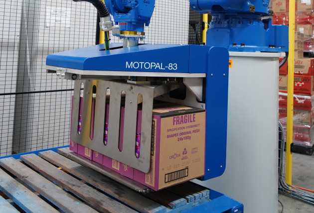 The MOTOPAL-780 gripper is a highly efficient fully servo gripper perfect for both end of line and multi robot centralised palletising applications.