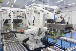 ABB's new robotics hub will support Singapore&rsquo;s aim to drive innovation and productivity in the region.
