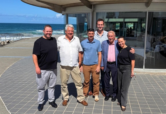 L-R: Jay Munro, Ian Cull, Shane McNeill, Bill Munro, Graham Munro, Sally Cull