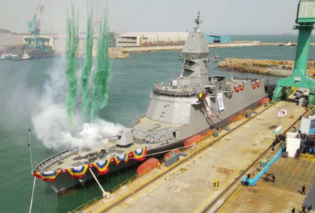 The first Chungnam class FFX Batch III frigate with an integrated sensor mast. Image: HHI