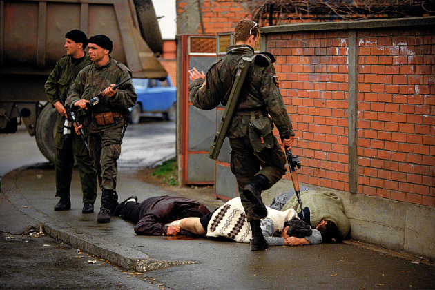 &copy; Ron Haviv