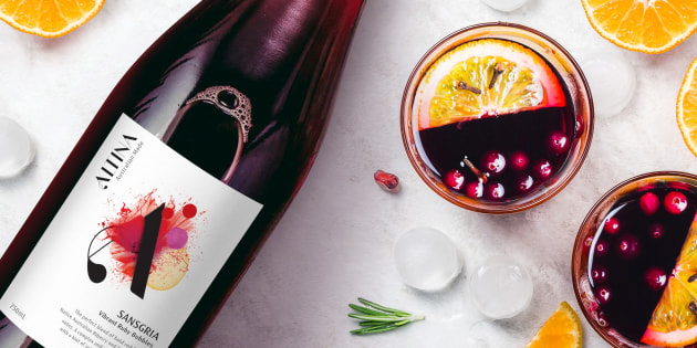 Inspired by the sangrias of Spain, Altina has developed Sansgria, a sparkling ruby red wine that is naturally alcohol free. The taste profile is complex and refreshing, with a hint of spice and vanilla.