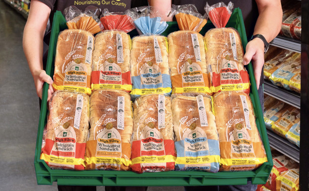 Woolworths has expanded its partnership with OzHarvest, by donating 10 cents from the sale of every High Fibre Sliced Sandwich Bread product to the food relief charity.
Source: Woolworths