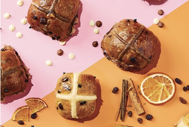 Melbourne-based Ferguson Plarre&rsquo;s Bakehouse is getting zesty for the Easter season, as its research reveals Fruit Hot Cross Buns sold three times more than Choc Chip in 2024.
Source: Ferguson Plarre's Bakehouse