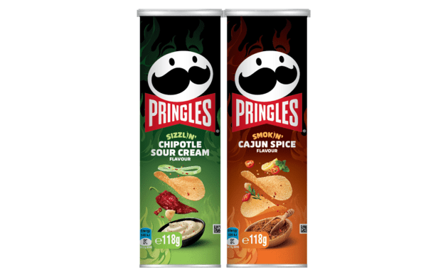 Pringles has release two new spicy flavours: Sizzlin&rsquo; Chipotle Sour Cream and Smokin&rsquo; Cajun Spice. Image: Pringles/Salty Snacks ANZ