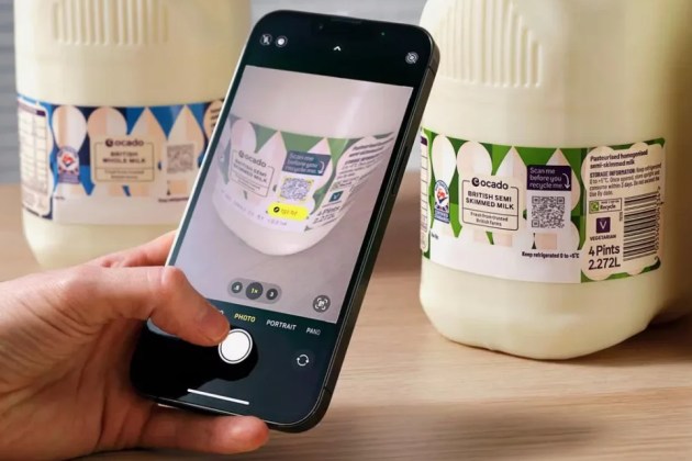 Retail customers scan unique QR codes on milk bottle labels to qualify for recycling payment. Supplied by Polytag to SPE.