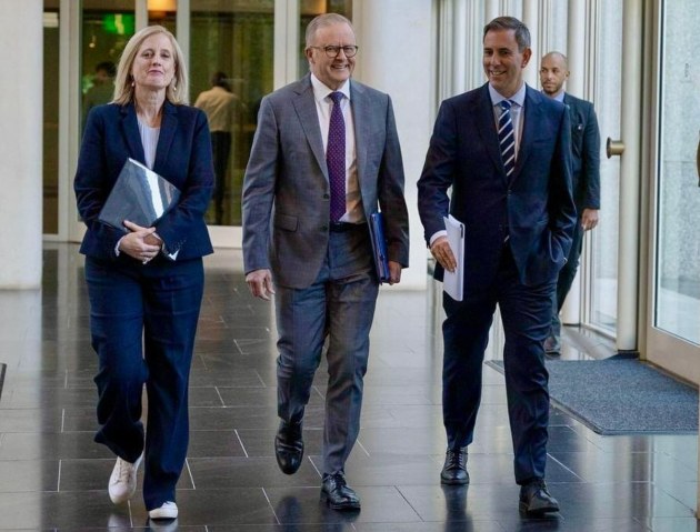 On the way to deliver the 2024 Budget (l-r): Katy Gallagher, Jim Chalmers, Anthony Albanese. (Source: Instagram)