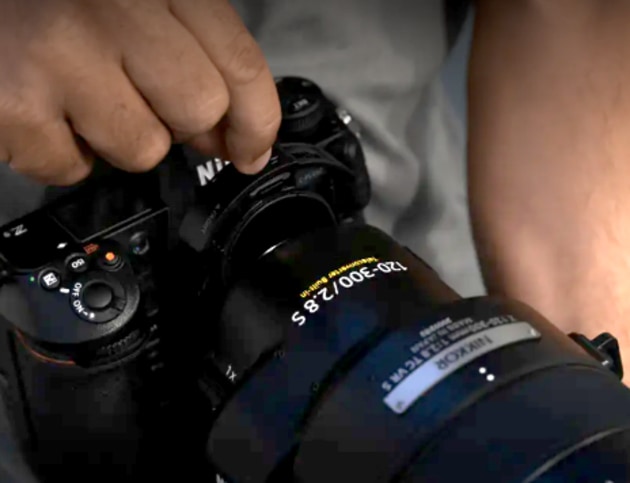 A 46mm Drop-in Filter means you can change filters without removing the hood. Image: Nikon
