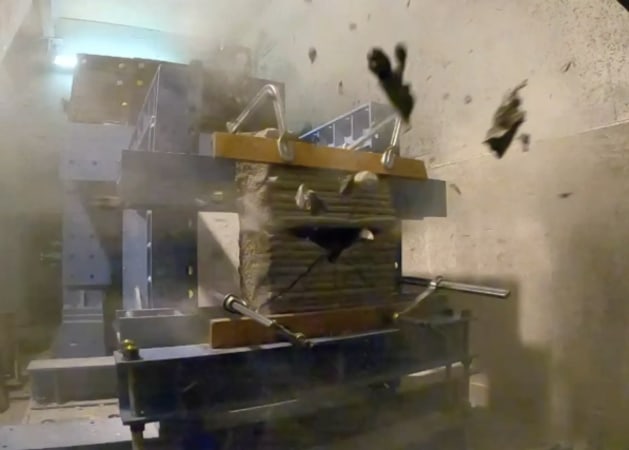 Japanese 3D printing construction technology start-up Serendix has released footage of successful ballistic tests on 3D-printed fortifications.

Credit: Serendix