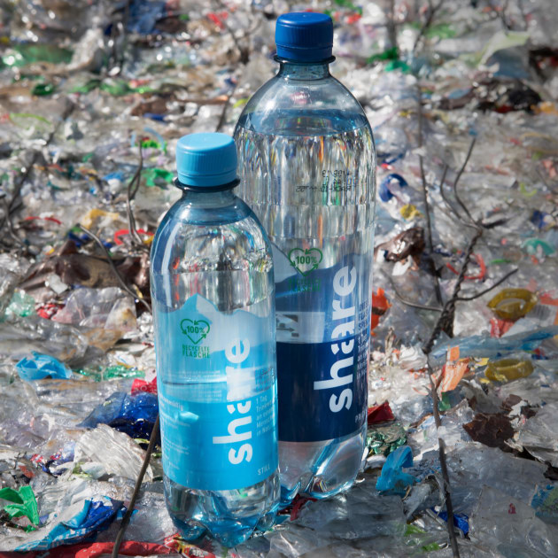 Berlin startup Share is the first beverage producer in Germany to sell its water in PET bottles made of 100% recyclate. (Image by Victor Strasse, supplied by Share)