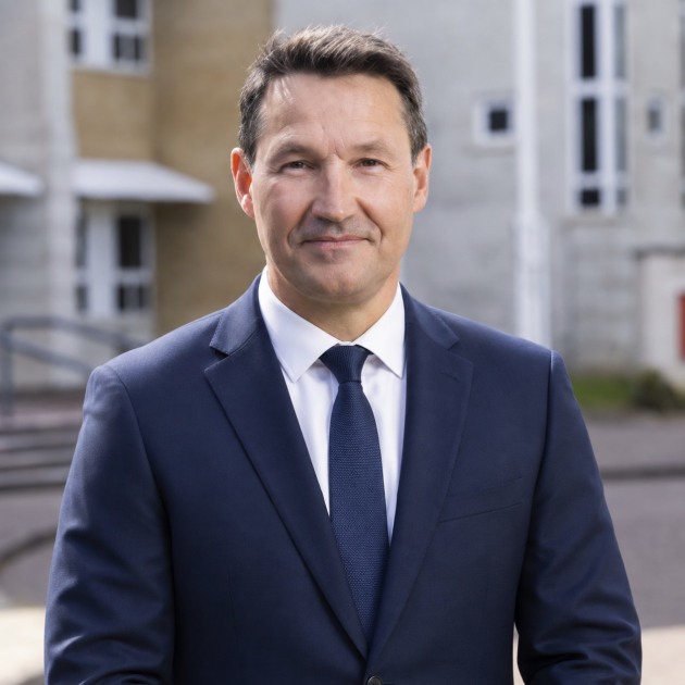 Lieutenant General (Retd) David Eastman, former deputy chief of the general staff to the British Army, has joined Mott MacDonald as its global defence capability director.

Credit: Mott MacDonald