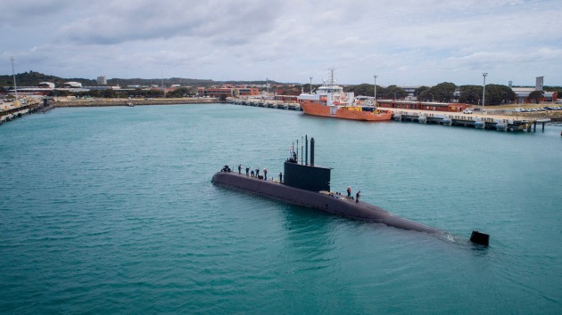 Republic of Korea Submarine Lee Sun Sin comes alongside Diamantina Pier at Fleet Base West. (Defence)