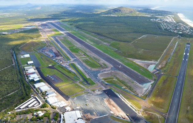 Sunshine Coast Airport's new runway is scheduled to take its first traffic in May 2020. (Sunshine Coast Council)