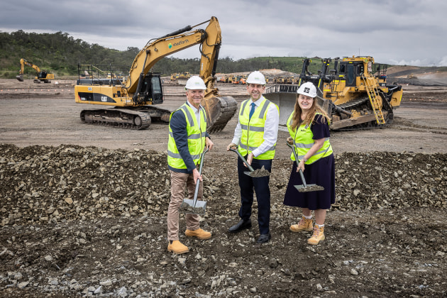 L-R: Frucor Suntory Darren Fullerton, Queensland Treasurer Cameron Dick, and Teresa Harding, Ipswich Mayor.