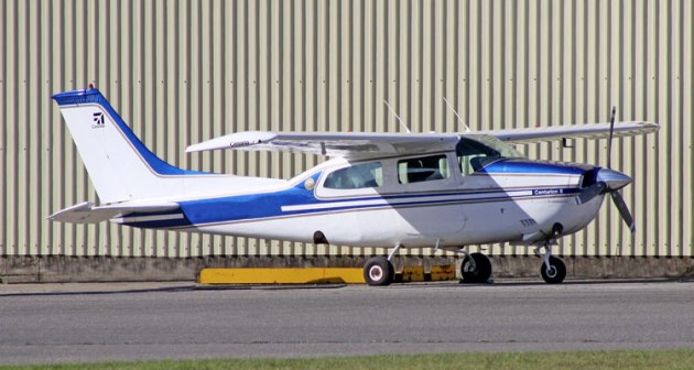 File pic of Cessna T210M. (Bob Adams)