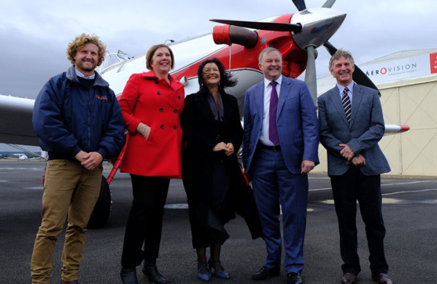Shadow Minister for Infrastructure, Transport and Regional Development Catherine King (second from left) with Opposition Leader Anthony Albanese (second from right) in front of an Air Tractor single-engine aerial tanker (SEAT) at Ballarat Airport. (office of Catherine King)