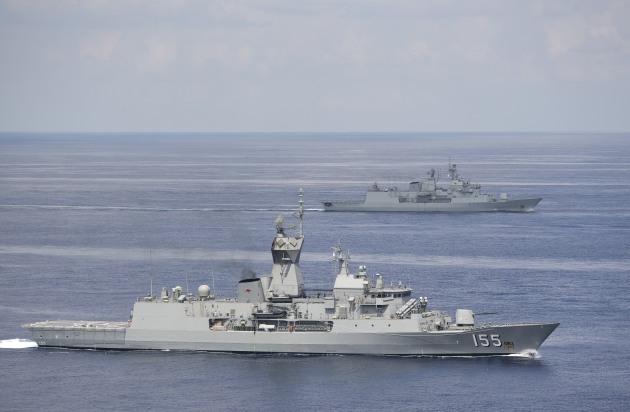 HMAS Ballarat and HMNZS Te Kaha in formation. Credit: Defence