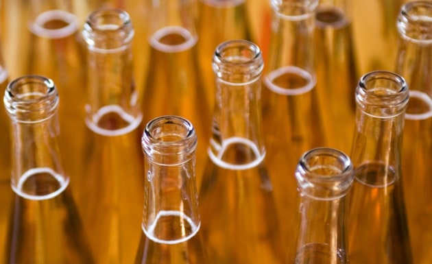 Aspiring Victorian distillers now have the opportunity to benefit from a new pilot training program delivered by the National Distilling Institute. Image: Getty Images/Hemera