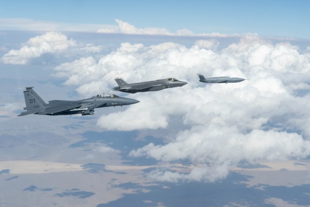 General Atomics Aeronautical Systems has congratulated the US Air Force on the pace of progress for its Collaborative Combat Aircraft program, which features the FQ-42 Vengeance designed and produced by GA-ASI.

Credit: GA-ASI
