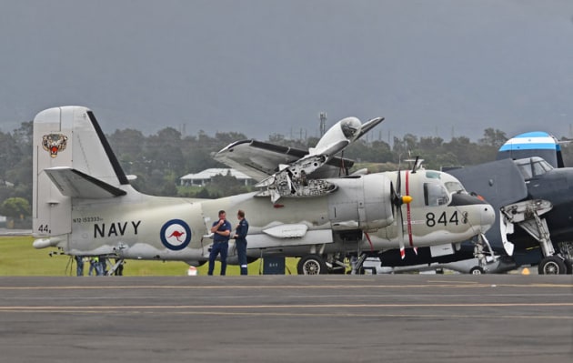 The HARS Grumman Tracker contributed to a folding wing display with a TBM Avenger and an F4U Corsair. (Steve Hitchen)