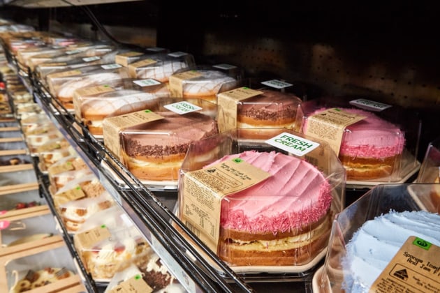 PIDA 2019 Finalist, Sustainable Packaging Design: Woolworths, for replacing plastic trays with pulp based trays nationally into all stores for over 50 of their in-store bakery products.