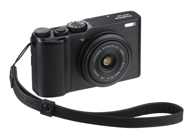 xf10_black_rightoblstrap.jpg