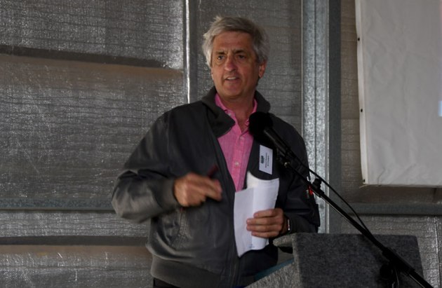 Former Qantas pilot and QF32 hero Richard de Crespigny spoke to the gathering. He and his family were strong proponents for the airport. (Steve Hitchen)