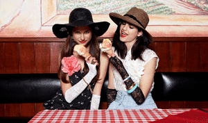  Sportsgirl seizes accessory opportunity