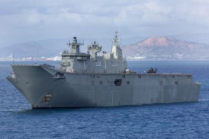 BAE bids for LHD sustainment
