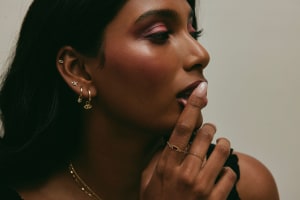 Medley offers "permanent jewellery" service in Chadstone