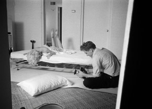 Famed Hollywood photographer Douglas Kirkland dies aged 88